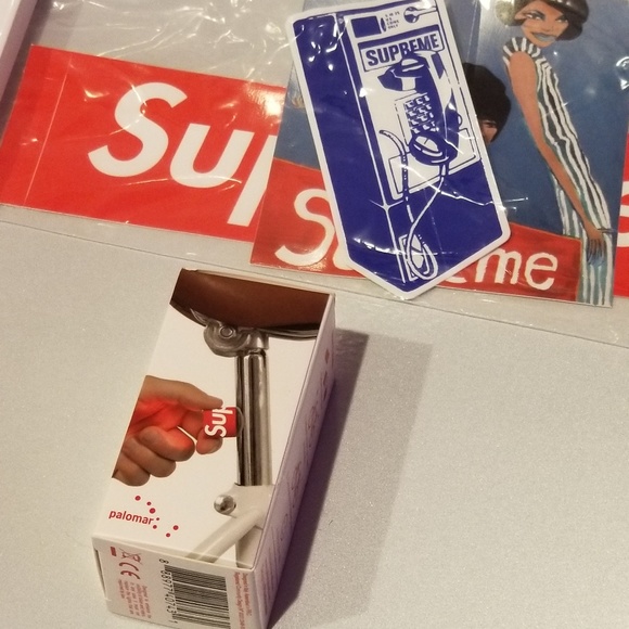 Supreme Other - Supreme Red Bike Light Kit + supreme stickers